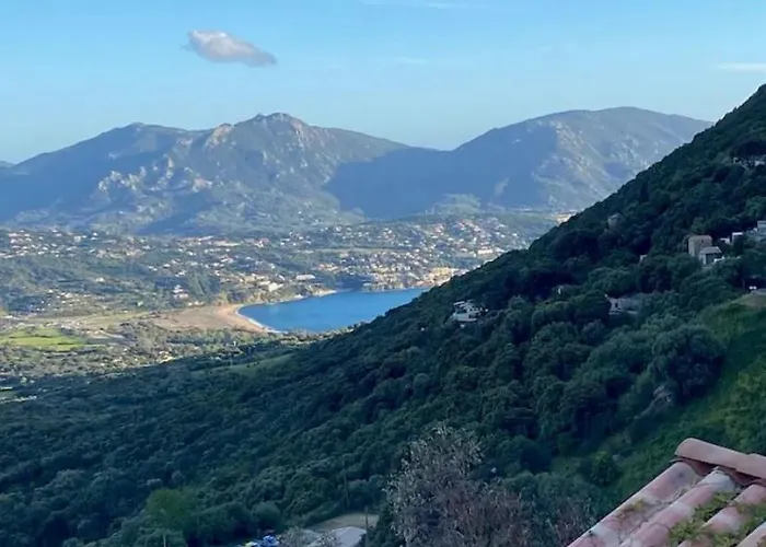 Villa Charming Air-conditioned House With Garden & View