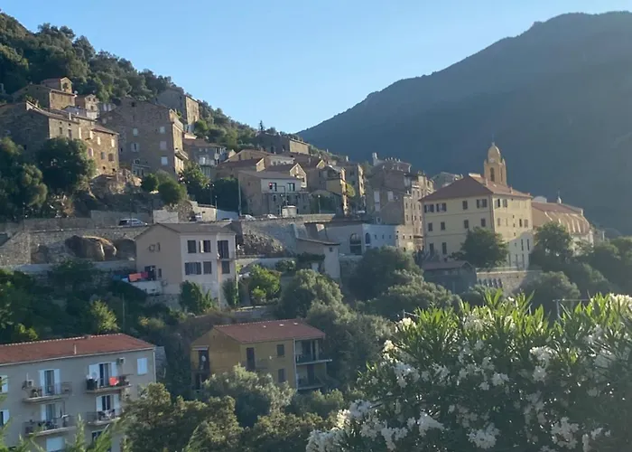 Charming Air-conditioned House With Garden & View Villa *